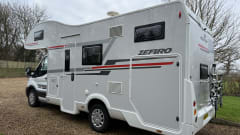 Forest – 6 berth Roller Team  675 Auto