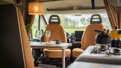 Camper Puck! – Luxurious, hip and very complete bus camper! Fiat Ducato L4