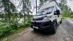 Ragianna – 4 Berth Citroën Relay 2023 OFF Grid Conversion