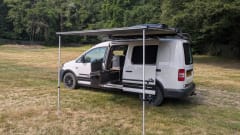 Callie the Caddy – Off-Grid 4x4 van. Insurance included!
