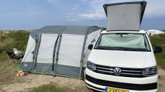 5p. In zeer goede staat; met diverse kampeeruitrusting indien nodig – 5p VW California Beach campervan from 2019
