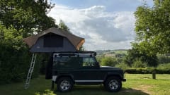 2p Land Rover rooftop from 2004