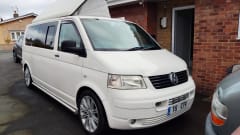 athena – Camper Volkswagen con tetto apribile a 4 posti letto del 2004