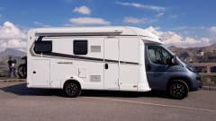 W2 – Nice 4 person camper from 2018!