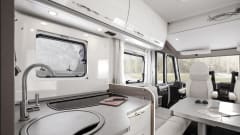 I7400 SBC - Etrusco A-Class 2025 4 berth 4 seatbelts Auto 5G WiFi 