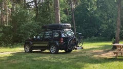 🏕️ Adventure on wheels – Jeep with luxury Vickywood roof tent