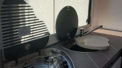 Enya – 4p Benimar semi-integrated uit 2024