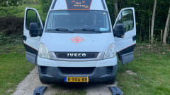 Free passage – 3p Iveco daily bus uit 2010