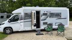The Breeze – Comfortable, spacious and well equipped motorhome.