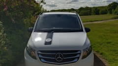 Vinnie  – Mercedes-Benz Wohnmobil mit 2 Schlafplätzen ab 2026