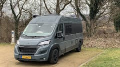 Tournie  – Very luxurious Tourne bus camper