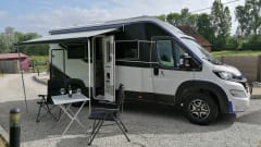Adria Twin Supreme
