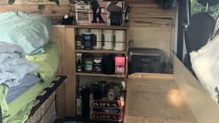 2p Nissan campervan uit 2014