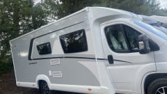 4 berth Peugeot autoquest pioneer 155 2025