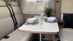 Evert – Carado I338 (Capron Hymer Group)