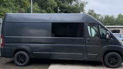 CHRISSY THE CAMPER – Autobus Citroën a 4 posti letto del 2014