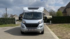 Carado T448 – Carado T448 semi-integrated