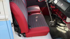 2p Volkswagen campervan uit 1994