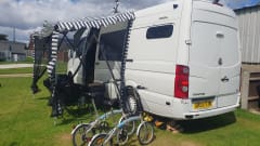 Temptation travel – Luxury 3 berth Volkswagen 