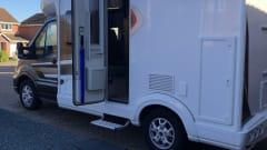 Peggy Sooz – F60-Auto Trail 4 berth 2023