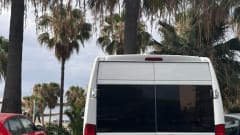 Bowie – Attractive, luxurious, off-grid campervan (incl. all-risk insurance)