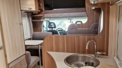 FLORA – MANSARDATO MC LOUIS 22