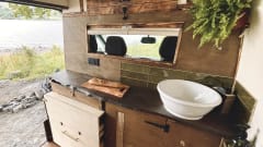 The Cosy Wee Pickle – Your Quirky Campervan Escape