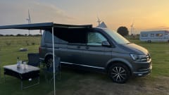 Carol – 2019 VW T6 Caravelle, 4 berth + a cosy bell tent & stove!