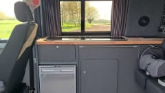 Blizzard  – Volkswagen campervan met 4 slaapplaatsen uit 2017