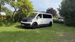 Obi-Van – 4 berth VW Star Wars Themed Lifted 4 x 4 Campervan