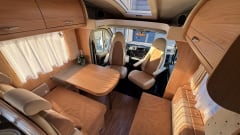 Fijne Bürstner camper voor 4 personen