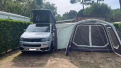 Tommie – 4 person VW, near Airport & major motorways! LWB, PopTop roof + loads more!