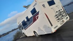 Happy Tour – 6-person Ahorn family camper Alcove 2018 with fixed beds 