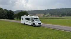 GO-VORNY – 6 berth Peugeot semi-integrated from 2021 free WI-FI 