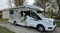 Dolphin  – 4 berth luxury motorhome 