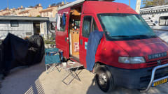 2p Peugeot postslag bus uit 2000