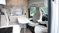 Duuk – Autobus Hymer 4 places de 2020