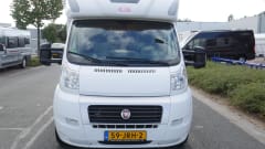 Experience our 5-person Adria Carol travel buddy from 2010