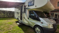 Eura Mobil 4p family camper 