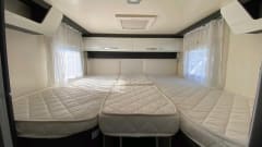 Zefiro 685 Automatic 5 berth – 2023 Roller Team Zefiro 685 Auto Five berth 