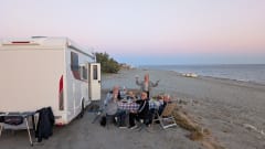 M-SERV 🚐  – Voyagez confortablement dans notre camping-car Rimor à alcôve (2025) – en toute sérénité sur la route