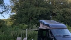 Ford-Campingbus für 4 Personen, Baujahr 2010