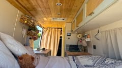 Sandy – Sandy The 2 Berth Cosy Campervan