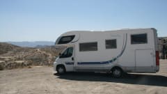 Mc Louis  – With the whole family on a camper trip!
