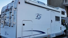 Burstner – Camper with a double bed and two singles to get around Sardinia