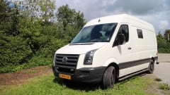 EigenWijze – Unique bus camper, with nice interior