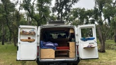 Tristan de Transit – 2p Ford campervan uit 2011