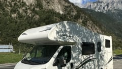 Bella Carina – 6 person Camper McLouis Alcove 