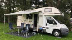 Louis, Camper to Go – Luxurious, spacious and comfortable Mc Louis Glamys 14, air conditioners, bunk beds