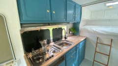 FrisWit – Spacious, bright, comfortable and renovated 6p alcove